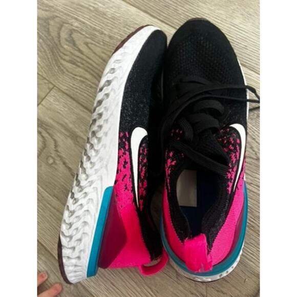 EUC Nike Epic Flyknit Youth sneakers black white rose explosion sz 6.5Y - Picture 5 of 7